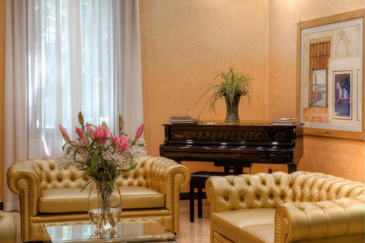 Central Park Hotel Modena Zewnętrze zdjęcie